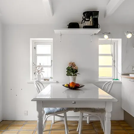 Frederike - 300m From The Sea By Interhome